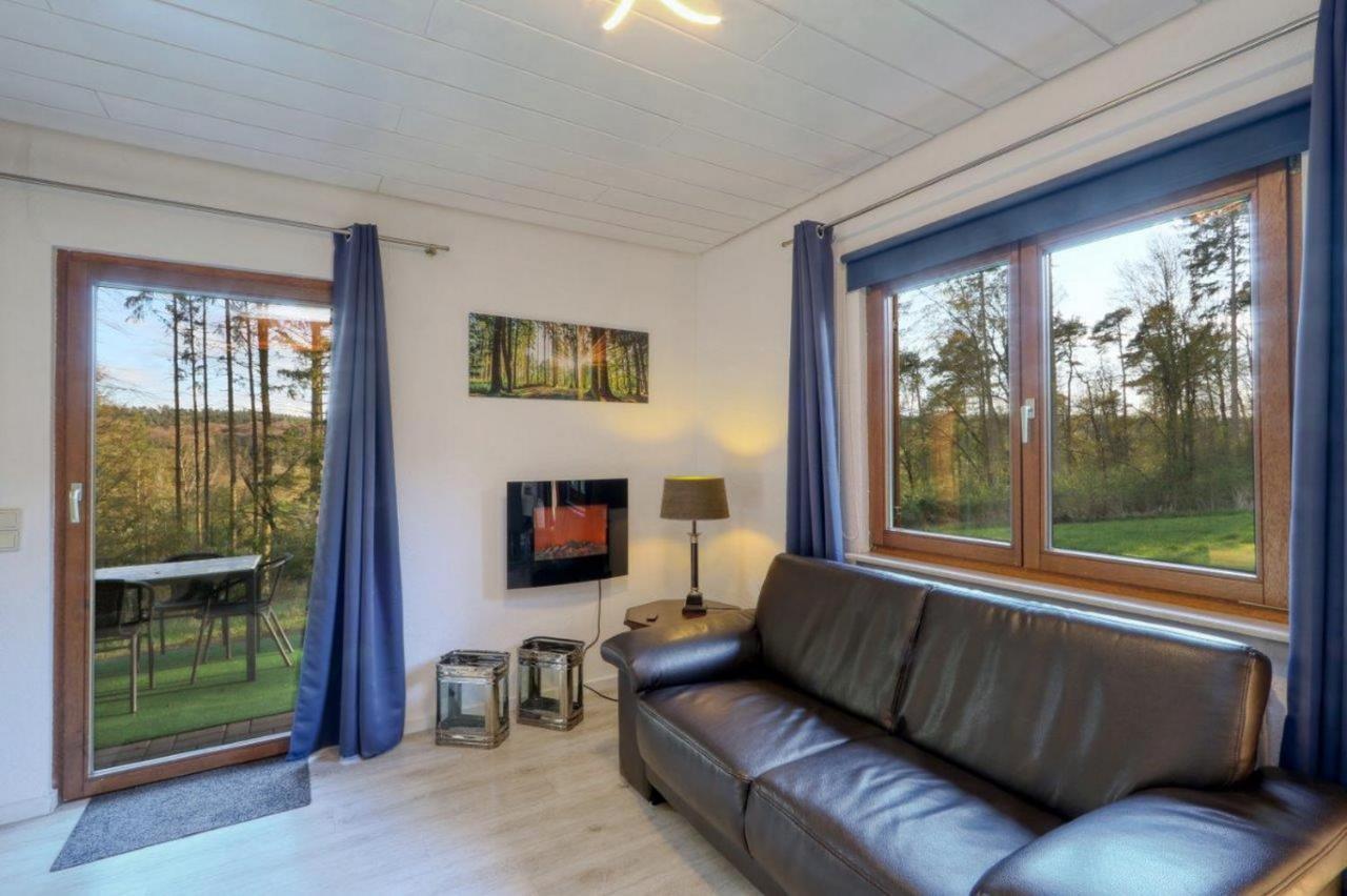 Seepark Kirchheim Ferienhaus Bei Zeta Mit Sauna Экстерьер фото