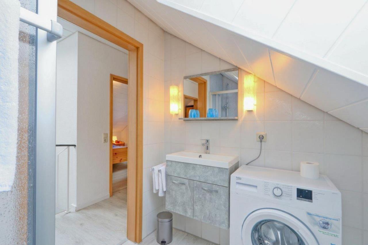 Seepark Kirchheim Ferienhaus Bei Zeta Mit Sauna Экстерьер фото