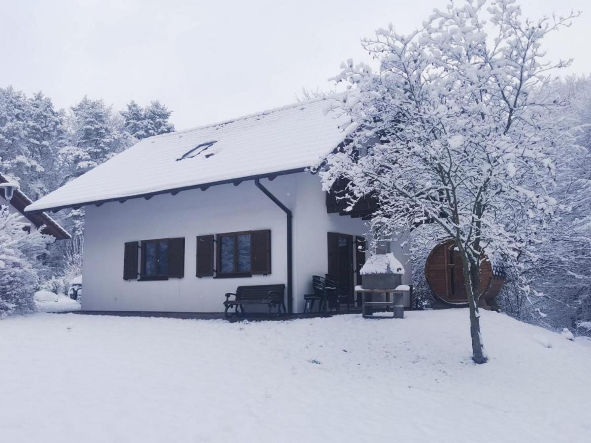 Seepark Kirchheim Ferienhaus Bei Zeta Mit Sauna Экстерьер фото