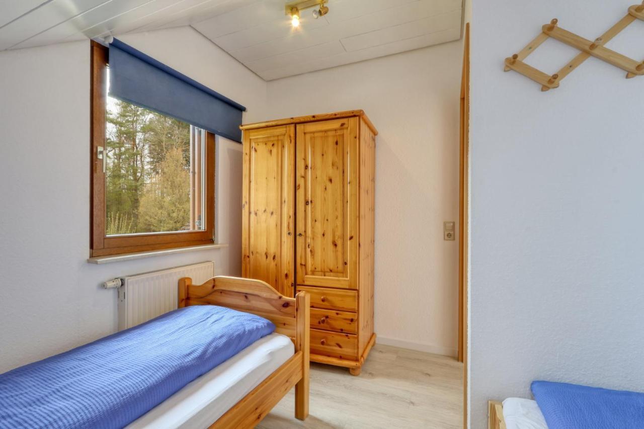 Seepark Kirchheim Ferienhaus Bei Zeta Mit Sauna Экстерьер фото